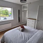 Away From In 4 Bed 度假居 沃特福德
