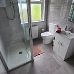 度假居 Away From In 4 Bed 沃特福德