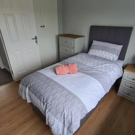 Away From In 4 Bed Holiday home *