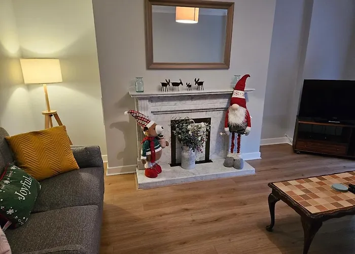 Away From In 4 Bed Holiday home