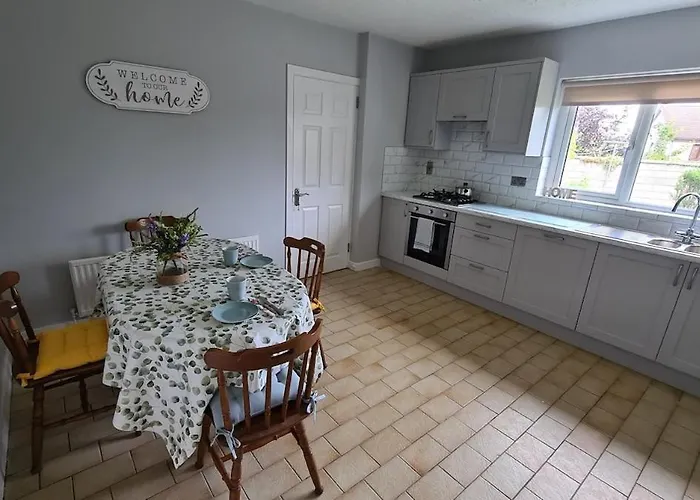 Away From In 4 Bed Holiday home *