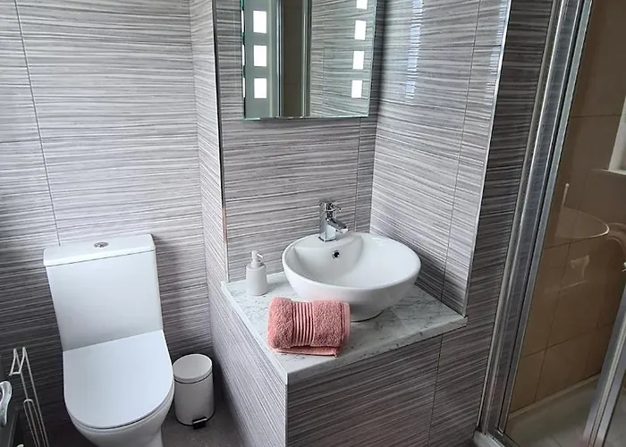 Away From In 4 Bed Holiday home Waterford